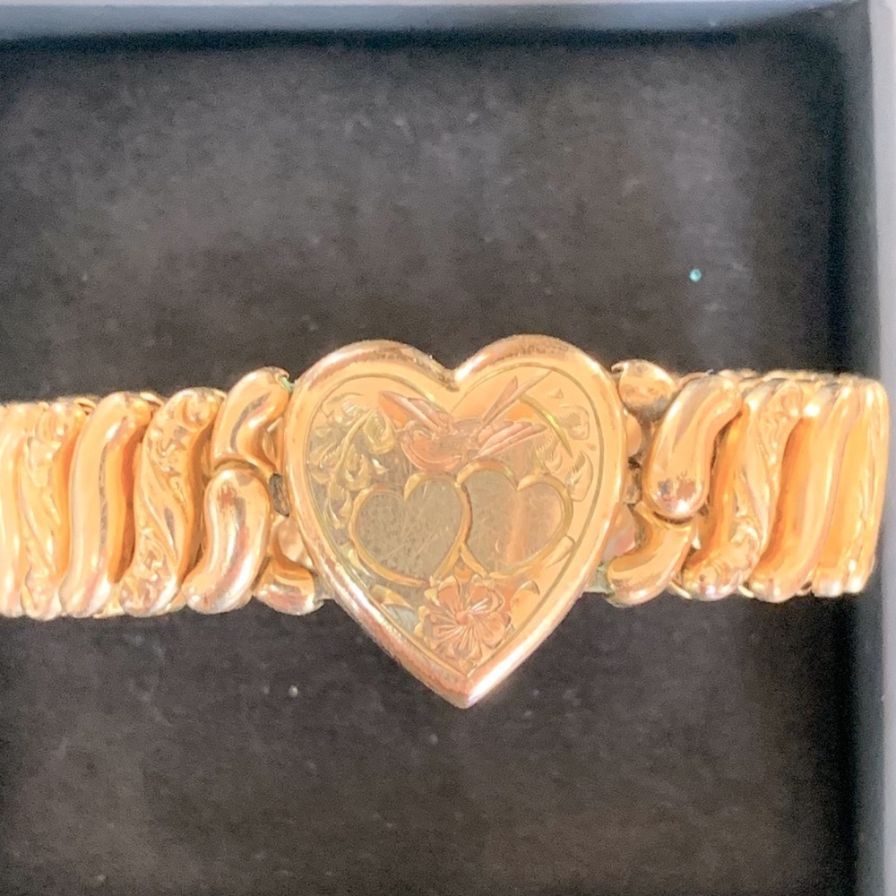 American Queen Pitman & Keeler sweetheart bracelet